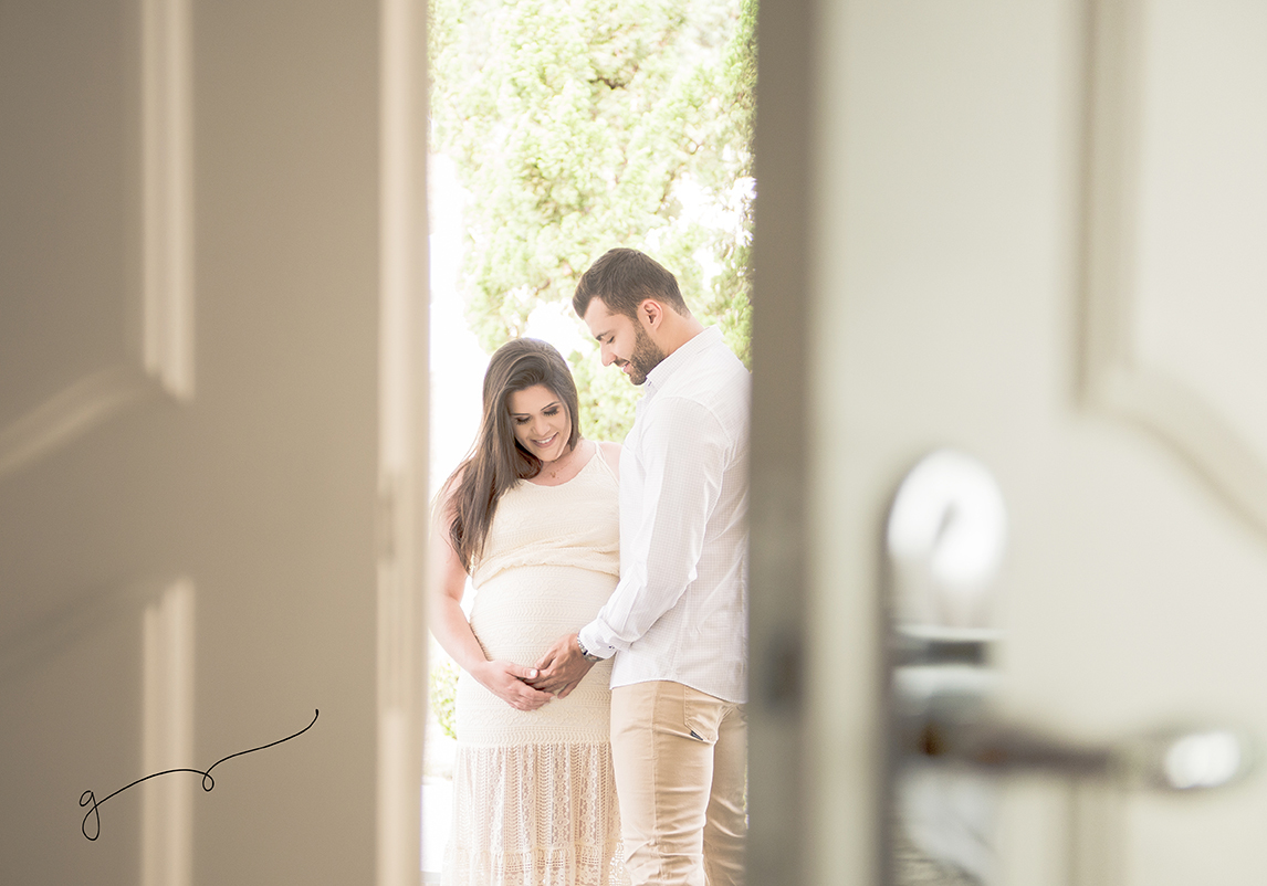 Linda espera no lar da Jéssica e do Felipe.
Essa família que acabamos de conhecer, nos acolheu com tanto carinho, que preciso descrever. 

O amor e cuidado com que o papai Felipe tratava a mamãe linda me encantou. sentamos 