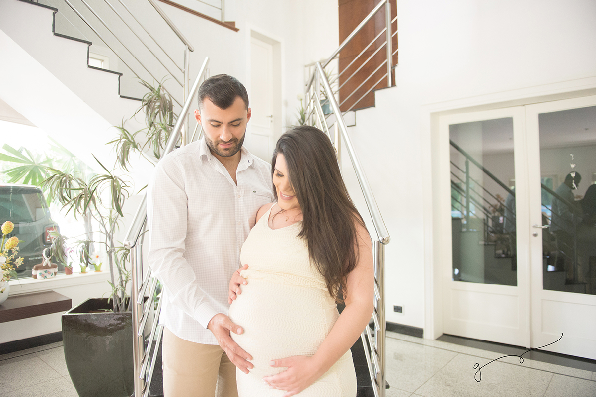 Linda espera no lar da Jéssica e do Felipe.
Essa família que acabamos de conhecer, nos acolheu com tanto carinho, que preciso descrever. 

O amor e cuidado com que o papai Felipe tratava a mamãe linda me encantou. sentamos 