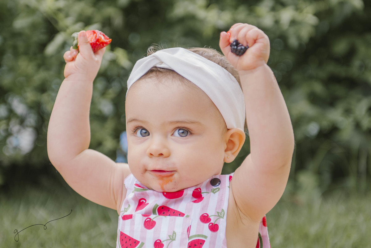Smash the fruit da Luisa, smash the cake, frutas, vida saudável, bebê fitness, 11 meses do bebê, 1 aninho, festa de aniversário, alimentos para o bebê, açúcar na infância.