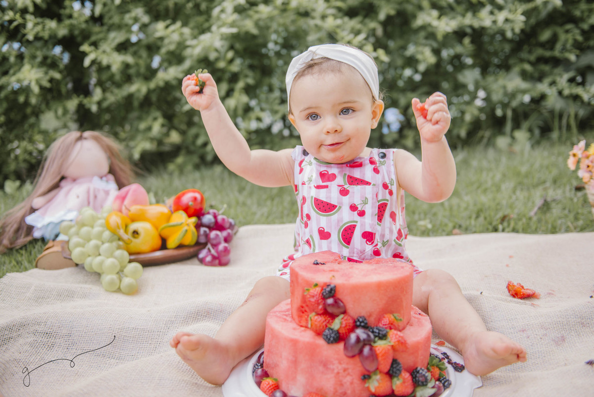 Smash the fruit da Luisa, smash the cake, frutas, vida saudável, bebê fitness, 11 meses do bebê, 1 aninho, festa de aniversário, alimentos para o bebê, açúcar na infância.