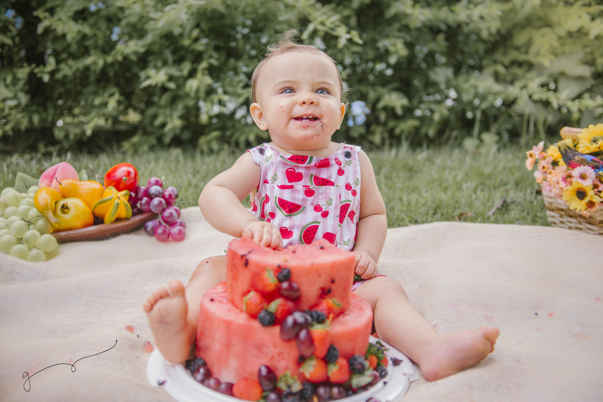 Smash the fruit da Luisa, smash the cake, frutas, vida saudável, bebê fitness, 11 meses do bebê, 1 aninho, festa de aniversário, alimentos para o bebê, açúcar na infância.