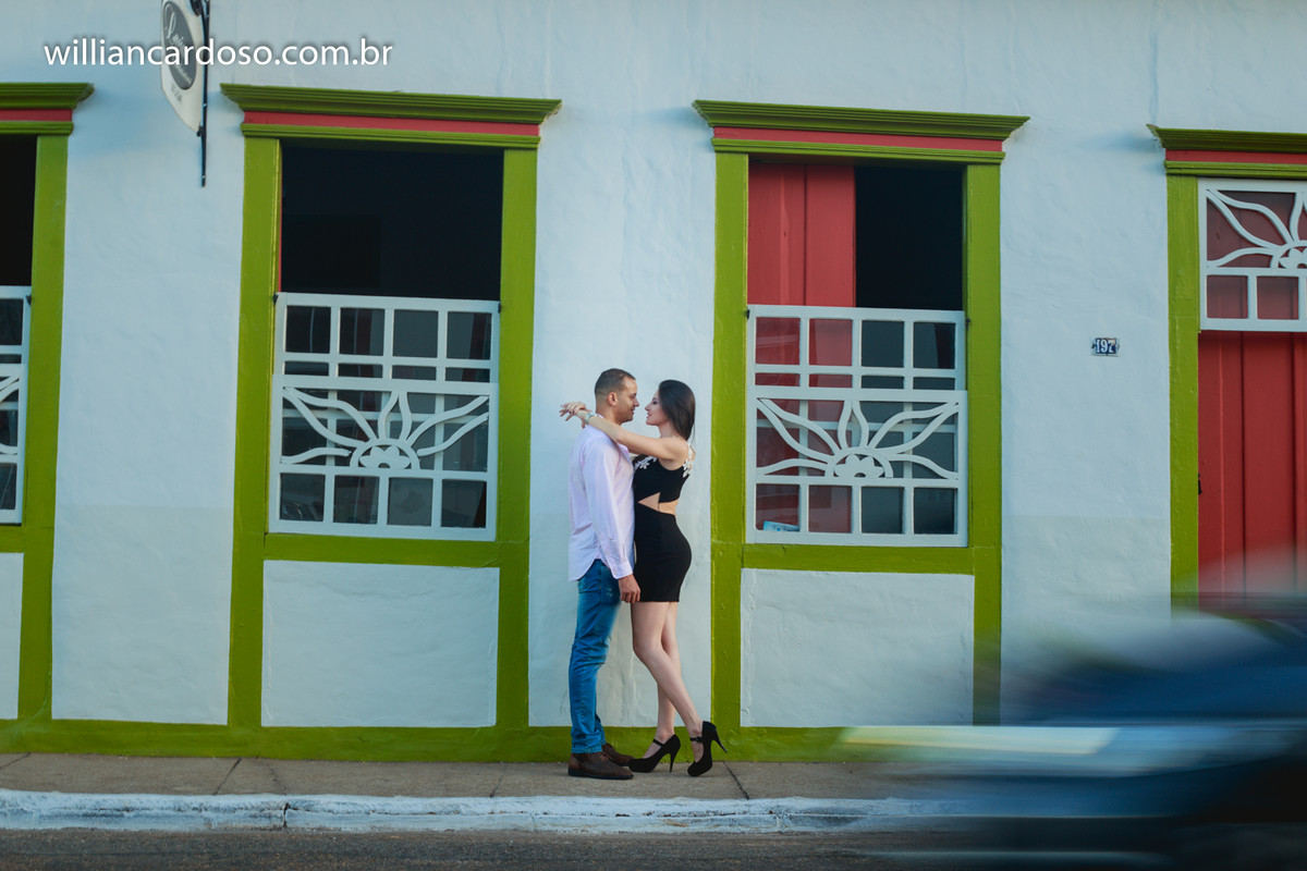 ensaio fotografico de casal, realizado pelo premiado fotografo de casamentos em minas gerais e em todo brasil, o ensaio foi realizado em paracatu e unai