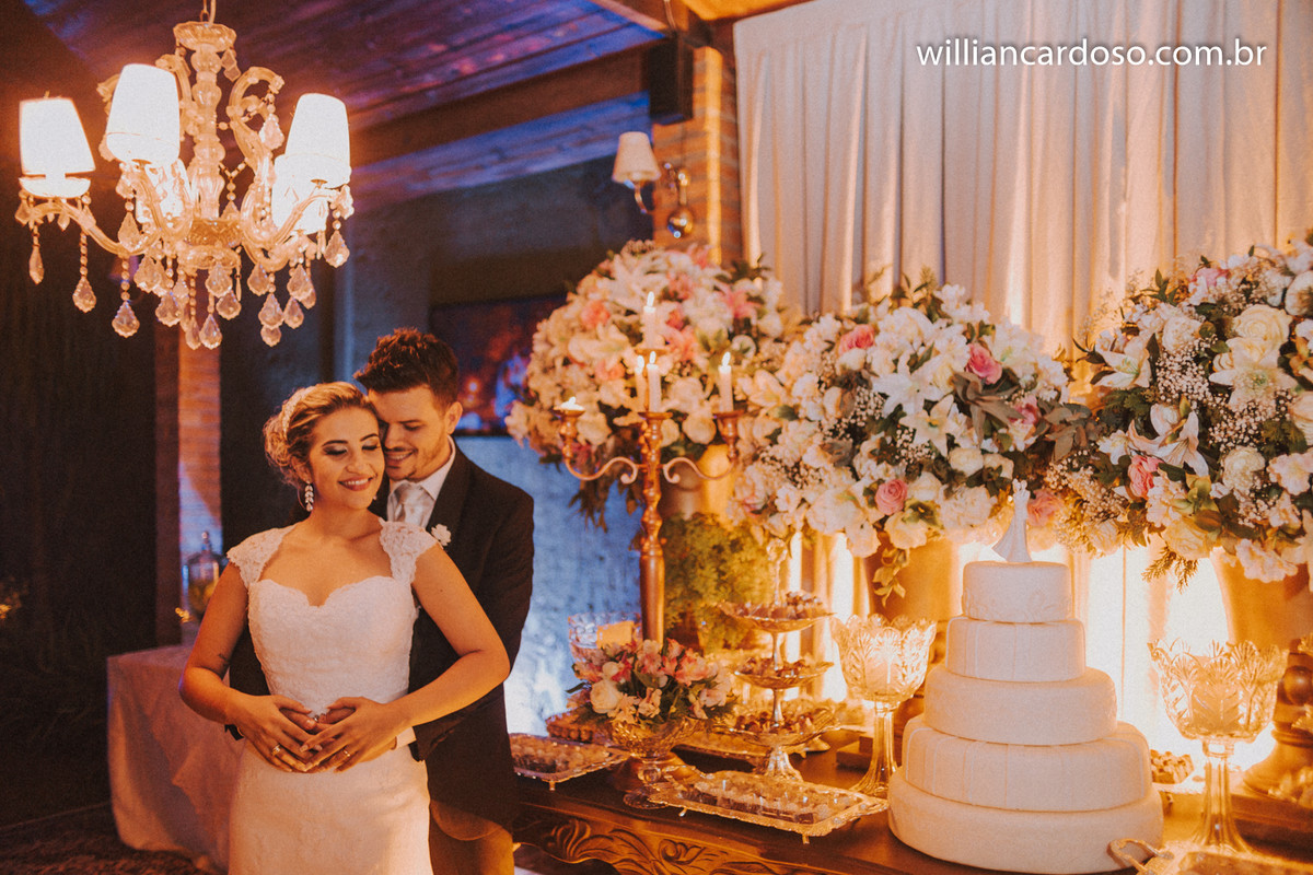 Fotografo de casamentos em Unai realiza casamentos lindo em catalao  no bistro donaana