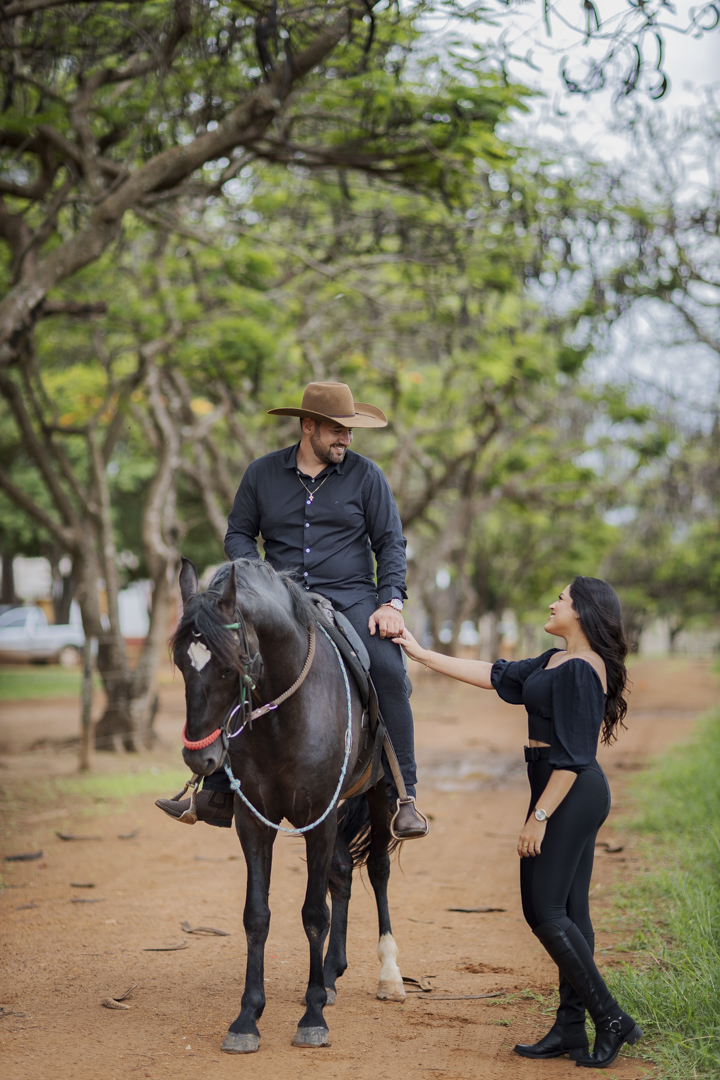 Fotografo de casamentos em Unai, fotografo, Unai, pre wedding em Unai, cabana valley,pre wedding cabana,fotografo de casamento em minas gerais, pre wedding, pre wedding romantico, ideias para pre wedding,noivos,casamentos em unai