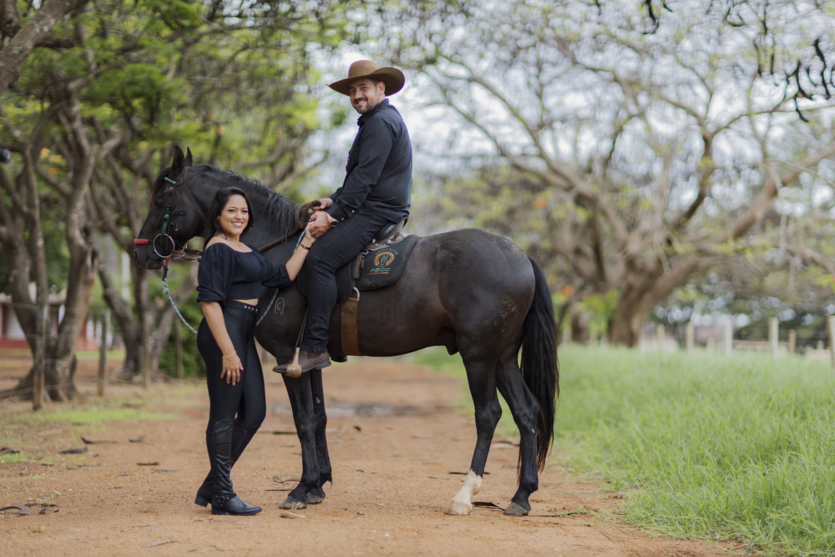 Fotografo de casamentos em Unai, fotografo, Unai, pre wedding em Unai, cabana valley,pre wedding cabana,fotografo de casamento em minas gerais, pre wedding, pre wedding romantico, ideias para pre wedding,noivos,casamentos em unai