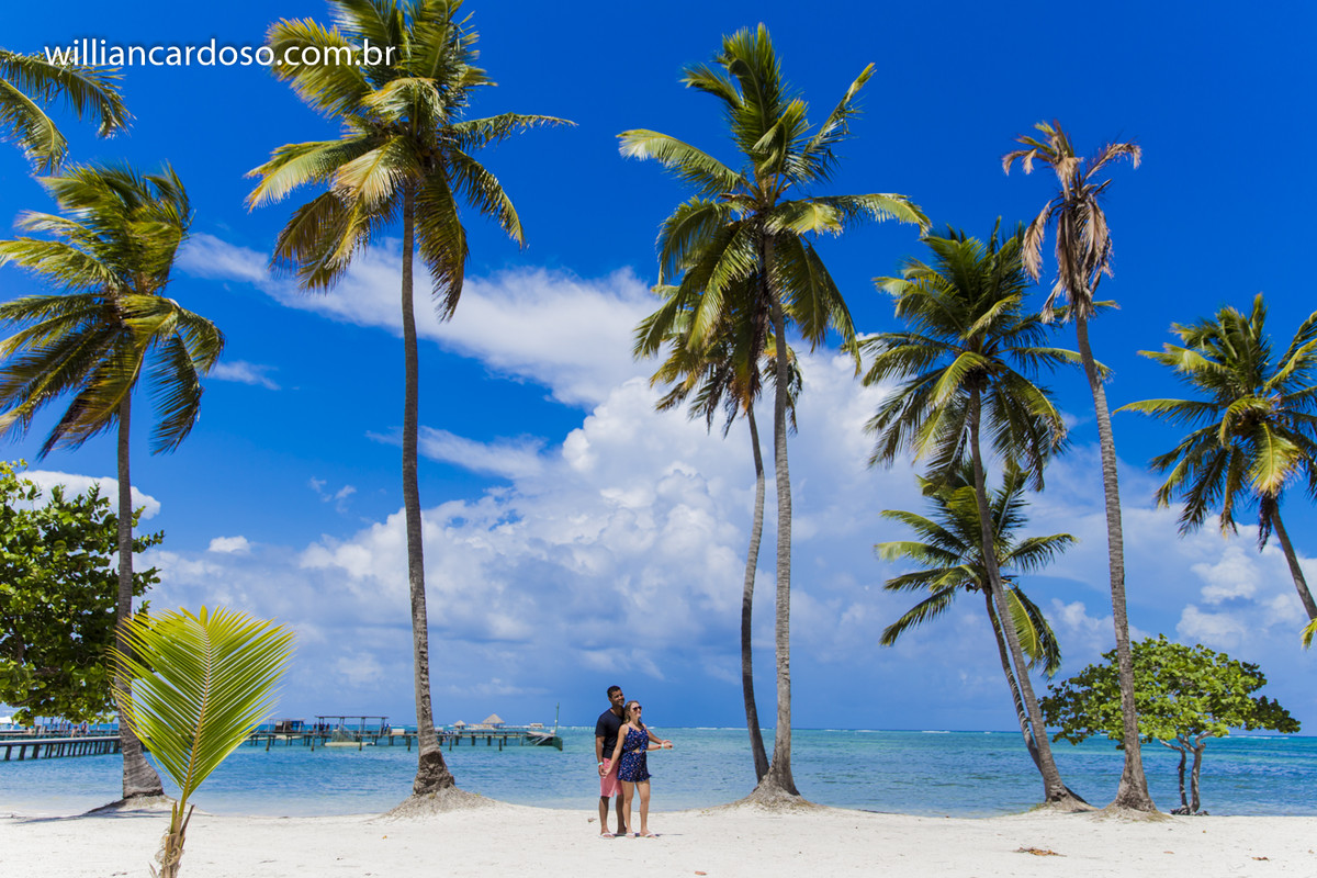 Fotografo de casamentos em Unai, minas gerais, realiza ensaio pos casamento no mar do caribe, em punta cana na republica dominicana