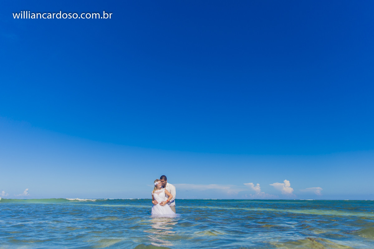 Fotografo de casamentos em Unai, minas gerais, realiza ensaio pos casamento no mar do caribe, em punta cana na republica dominicana