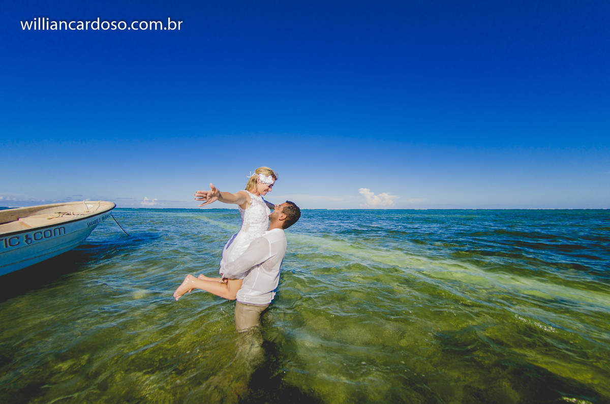 Fotografo de casamentos em Unai, minas gerais, realiza ensaio pos casamento no mar do caribe, em punta cana na republica dominicana