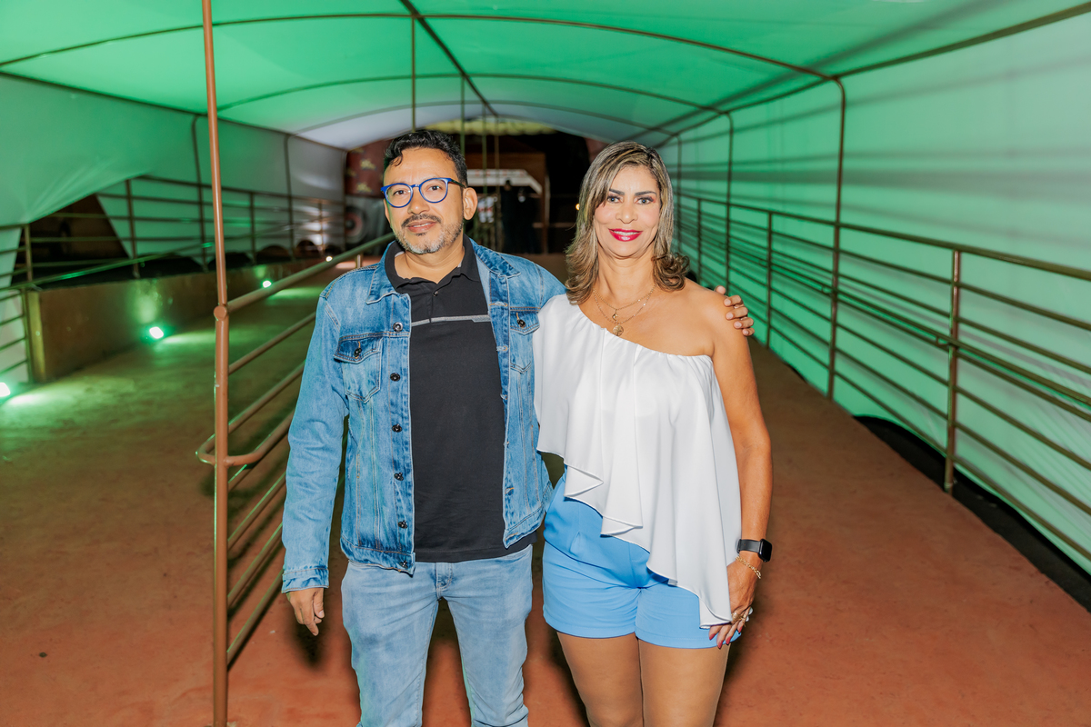 festa do Inhumas, forró em Unaí, evento tradicional Unaí-MG, alegria no interior, cultura rural, festa popular Minas Gerais, música sertaneja, forró ao vivo, tradição mineira, eventos em Unaí, festa típica, salão de festas Unaí, diversão no campo