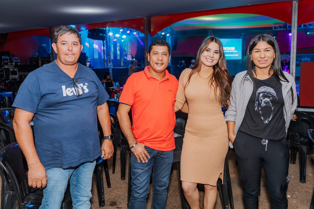 festa do Inhumas, forró em Unaí, evento tradicional Unaí-MG, alegria no interior, cultura rural, festa popular Minas Gerais, música sertaneja, forró ao vivo, tradição mineira, eventos em Unaí, festa típica, salão de festas Unaí, diversão no campo