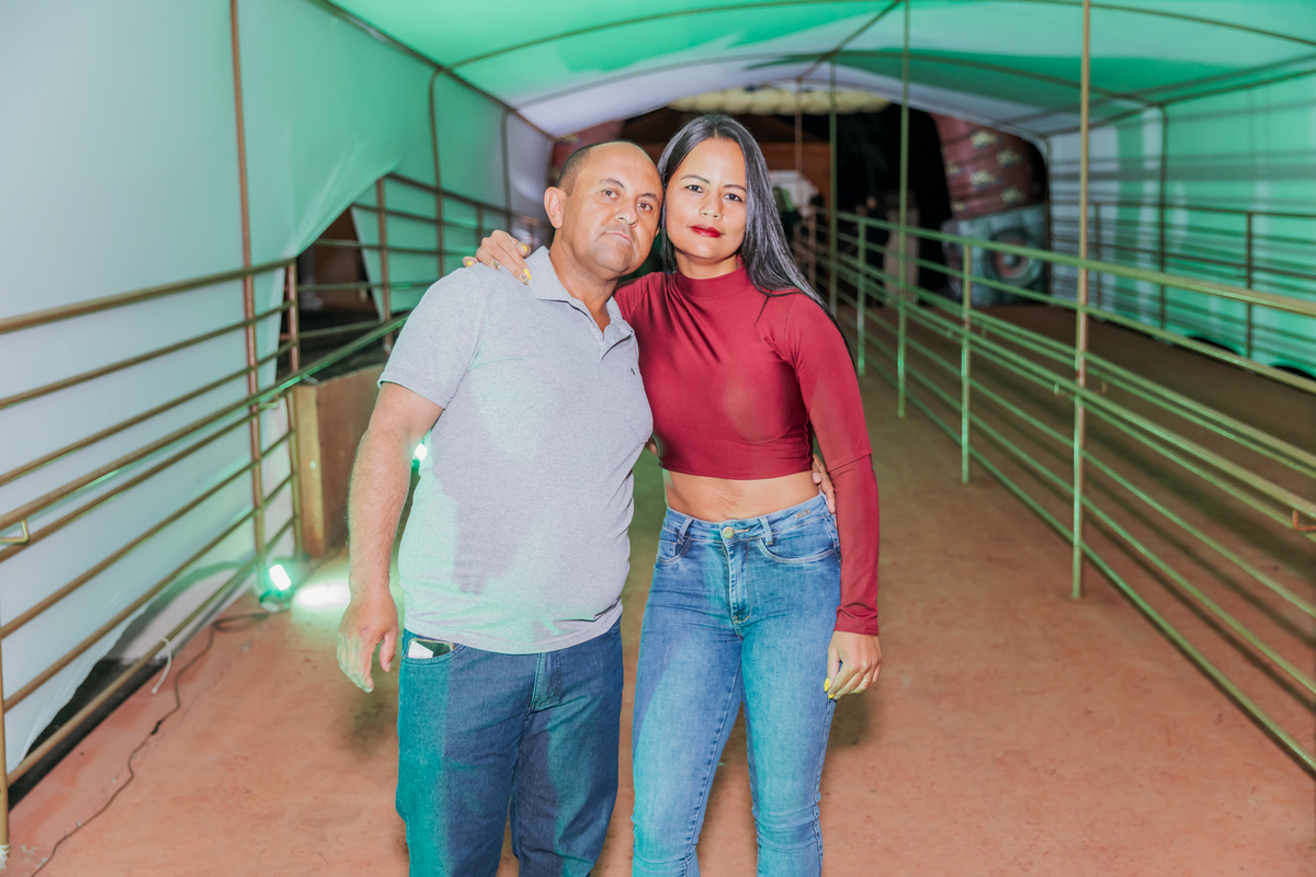 festa do Inhumas, forró em Unaí, evento tradicional Unaí-MG, alegria no interior, cultura rural, festa popular Minas Gerais, música sertaneja, forró ao vivo, tradição mineira, eventos em Unaí, festa típica, salão de festas Unaí, diversão no campo