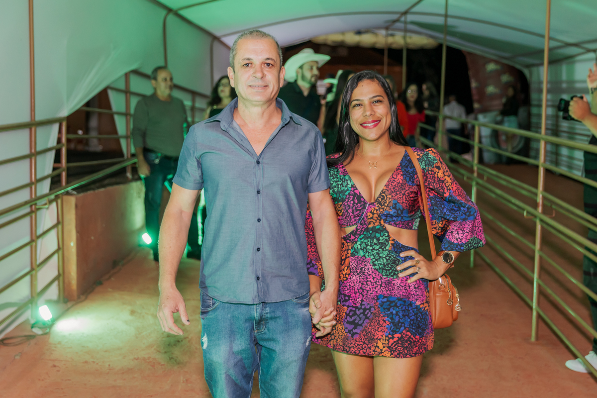 festa do Inhumas, forró em Unaí, evento tradicional Unaí-MG, alegria no interior, cultura rural, festa popular Minas Gerais, música sertaneja, forró ao vivo, tradição mineira, eventos em Unaí, festa típica, salão de festas Unaí, diversão no campo