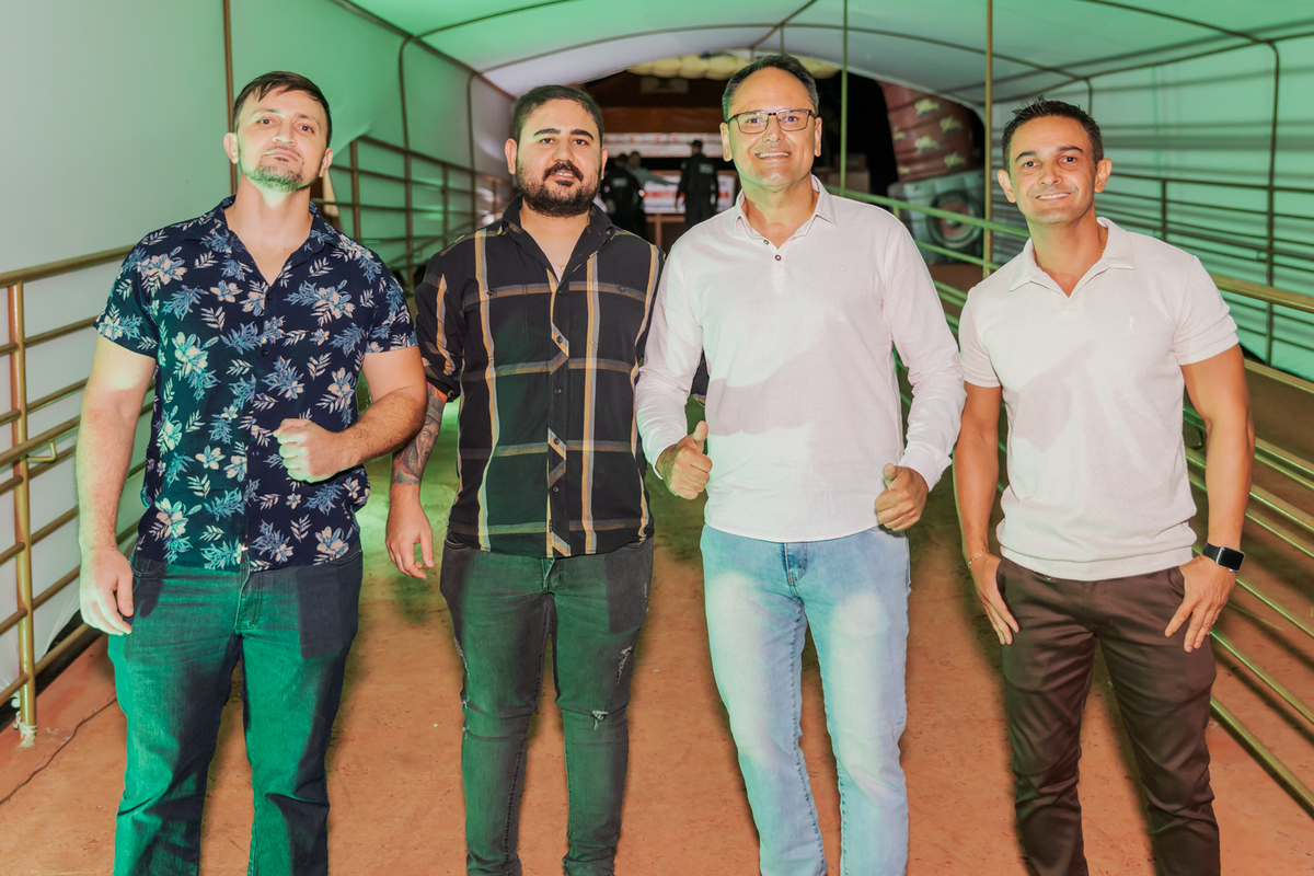 festa do Inhumas, forró em Unaí, evento tradicional Unaí-MG, alegria no interior, cultura rural, festa popular Minas Gerais, música sertaneja, forró ao vivo, tradição mineira, eventos em Unaí, festa típica, salão de festas Unaí, diversão no campo