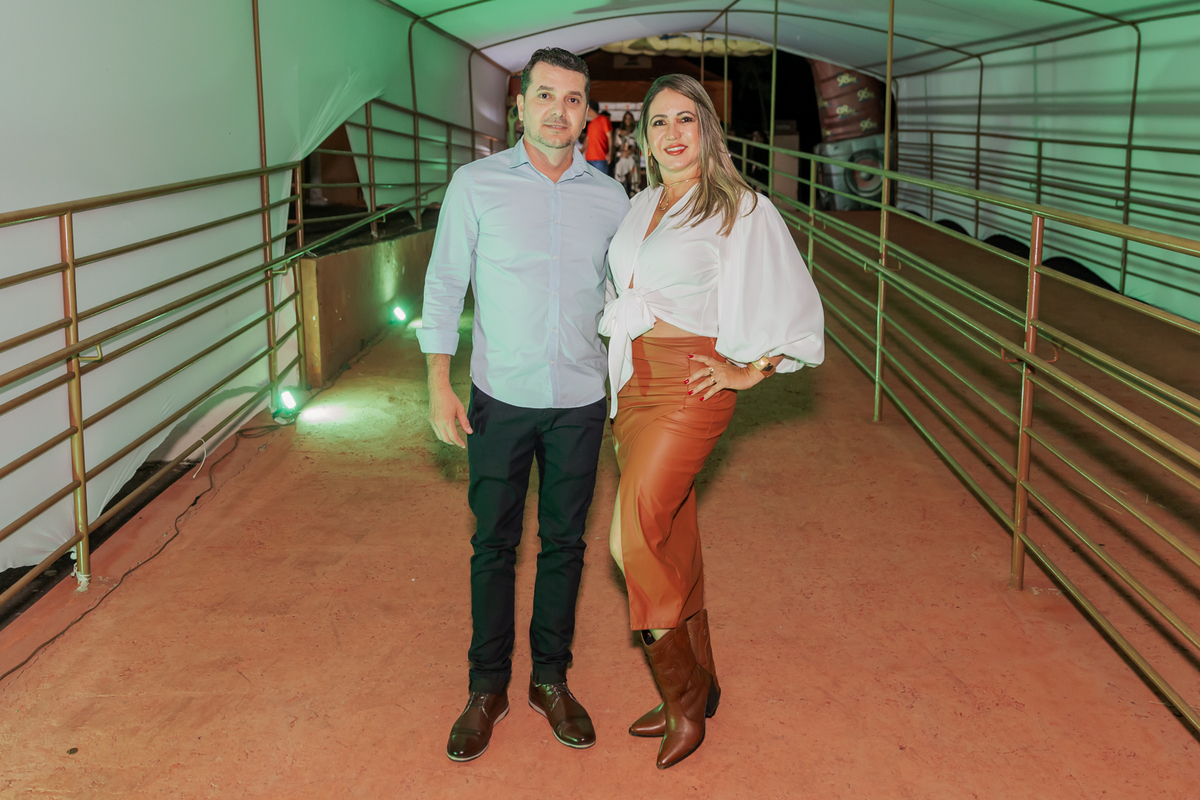 festa do Inhumas, forró em Unaí, evento tradicional Unaí-MG, alegria no interior, cultura rural, festa popular Minas Gerais, música sertaneja, forró ao vivo, tradição mineira, eventos em Unaí, festa típica, salão de festas Unaí, diversão no campo