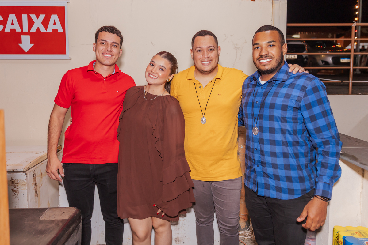 festa do Inhumas, forró em Unaí, evento tradicional Unaí-MG, alegria no interior, cultura rural, festa popular Minas Gerais, música sertaneja, forró ao vivo, tradição mineira, eventos em Unaí, festa típica, salão de festas Unaí, diversão no campo