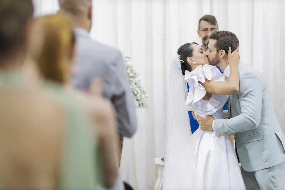 casamento em Unaí, casamento em Patrocínio, fotógrafo especializado em casamento, fotografia documental, noivos apaixonados, cerimônia emocionante, festa animada, ensaio pré casamento, fotógrafo em Minas Gerais