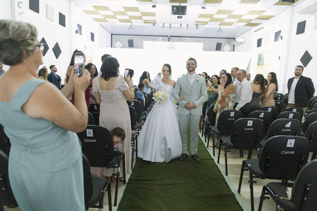 casamento em Unaí, casamento em Patrocínio, fotógrafo especializado em casamento, fotografia documental, noivos apaixonados, cerimônia emocionante, festa animada, ensaio pré casamento, fotógrafo em Minas Gerais