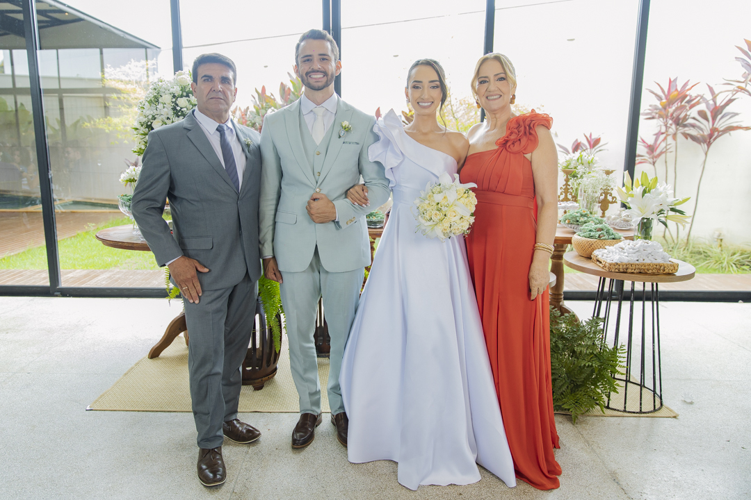 fotógrafo Unaí MG, fotografia de casamento Unaí, ensaio pré wedding Unaí, casamento elegante Unaí, casamento moderno Unaí, fotos de casal Unaí, álbum de casamento personalizado Unaí