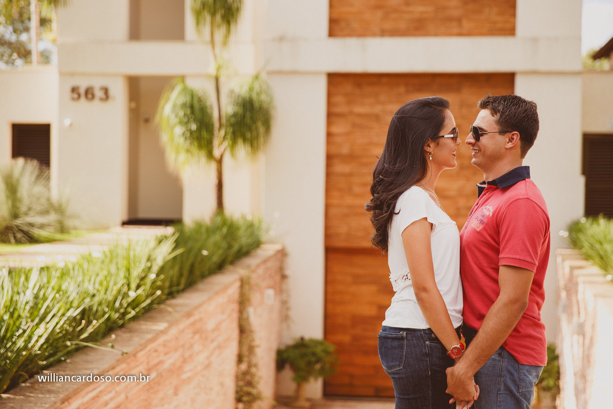 Fotografo de casamentos em Uberlandia, fotos pre wedding em uberlandia, sessao de solteiros em uberlandia,  pre wedding parque siqueroli, fotografo pre wedding em uberlandia,Sessão de fotos de casamento com balões coloridos,E-session debaixo