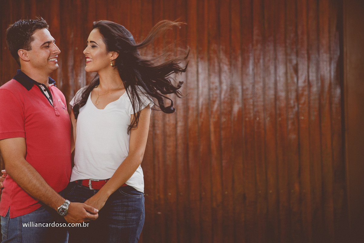 Fotografo de casamentos em Uberlandia, fotos pre wedding em uberlandia, sessao de solteiros em uberlandia,  pre wedding parque siqueroli, fotografo pre wedding em uberlandia,Sessão de fotos de casamento com balões coloridos,E-session debaixo