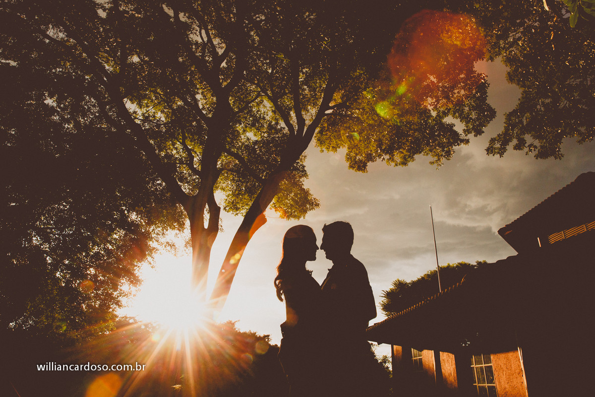 Fotografo de casamentos em Uberlandia, fotos pre wedding em uberlandia, sessao de solteiros em uberlandia,  pre wedding parque siqueroli, fotografo pre wedding em uberlandia,Sessão de fotos de casamento com balões coloridos,E-session debaixo