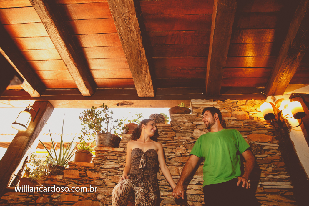 casal de maos dados em paracatu , apaixonados