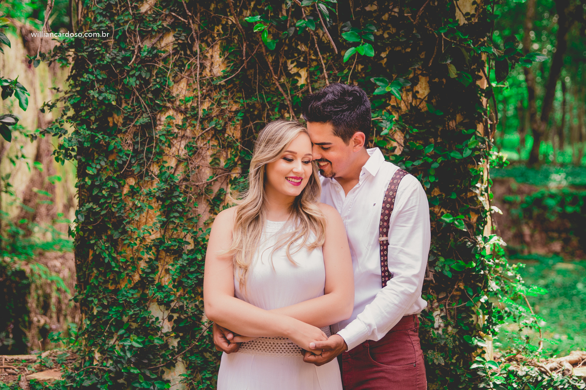 e eles escolheram a belíssima cidade de Araxá - MG para fazer o seu ensaio fotográfico pré-casamento.