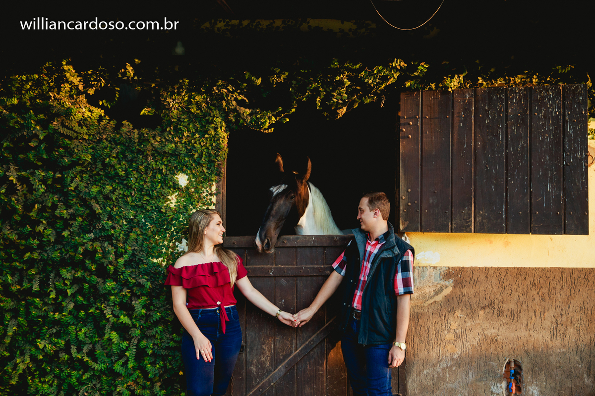Fotografo em Unai, Fotos pre wedding em Unai, ensaio em Unai, ensaio com cavalos, Unai-MG, fotografo de casamentos em unai, fotos de casamentos em Unai, ensaio de solteiro, previa de casamento, casando em Unai,fotos de Unai, fotografo em minas gerais