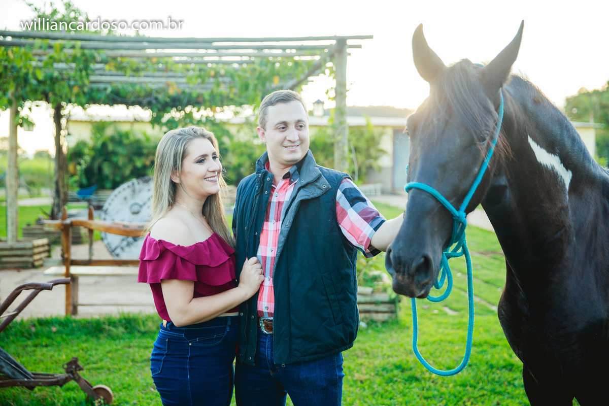 Fotografo em Unai, Fotos pre wedding em Unai, ensaio em Unai, ensaio com cavalos, Unai-MG, fotografo de casamentos em unai, fotos de casamentos em Unai, ensaio de solteiro, previa de casamento, casando em Unai,fotos de Unai, fotografo em minas gerais