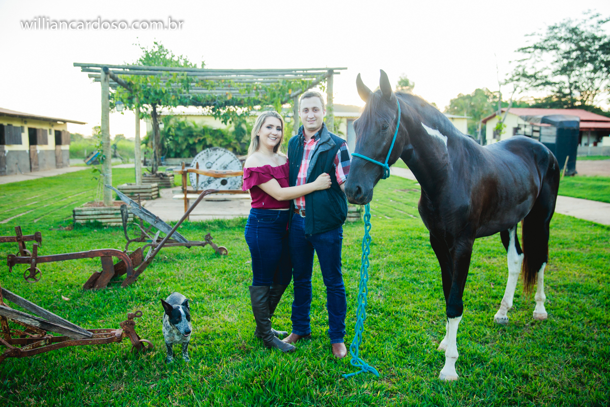 Fotografo em Unai, Fotos pre wedding em Unai, ensaio em Unai, ensaio com cavalos, Unai-MG, fotografo de casamentos em unai, fotos de casamentos em Unai, ensaio de solteiro, previa de casamento, casando em Unai,fotos de Unai, fotografo em minas gerais