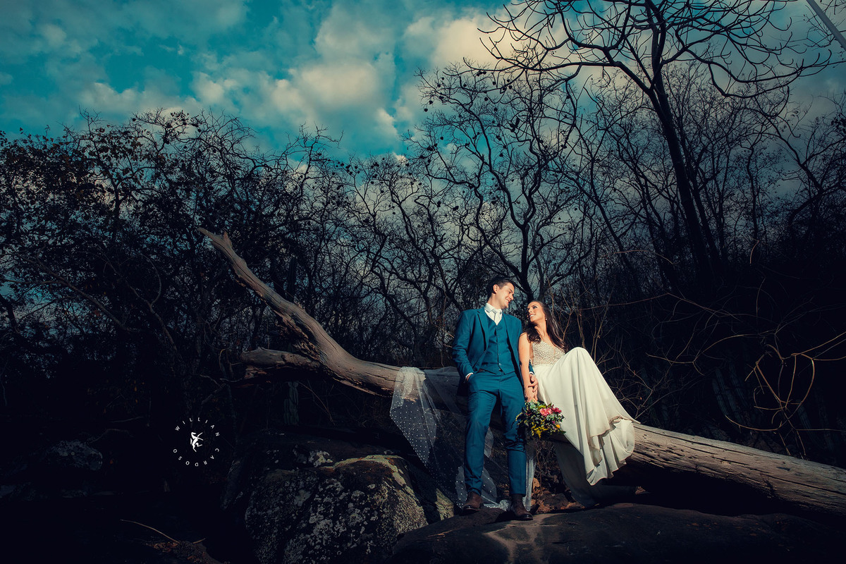 Fotos , fotos de casamento , fotos no por do sol , fotos maravilhosas , fotos na praia , ensaio na praia , ensaio em unai , ensaio em brasilandia , ensaios, fotos de cachoeira , casamento ao ar livre , ideias para casamentos, noivas, noivo, Noivado , foto