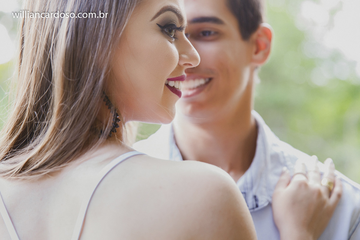 lindo ensaio de solteiro realizado em araguari , na cachoeira queda dagua, pelo fotografo de casamentos Willian Cardoso