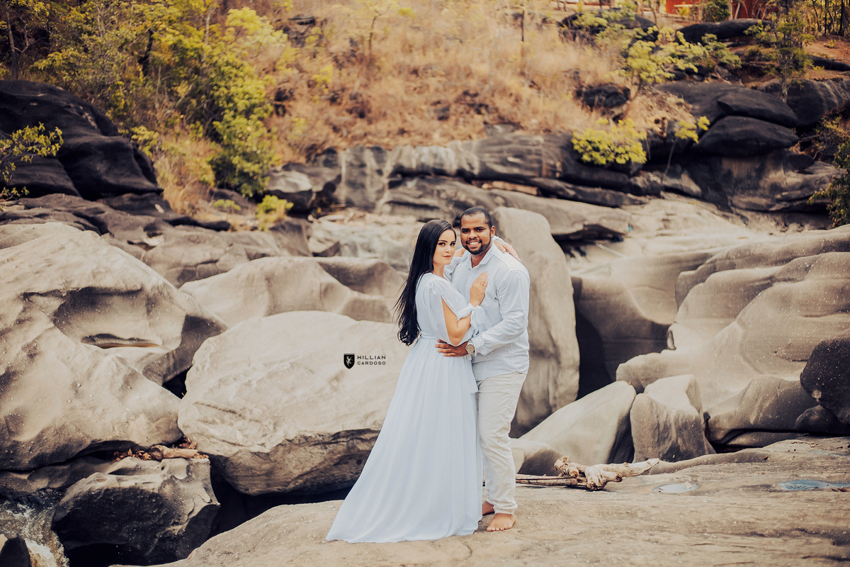 Ensaio pre Wedding no vale da lua, Vale da lua, Fotos do Valei da Lua, Vale da lua na chapada dos veadeiros, Vale da Lua fotos, casamentos no vale da lua, fotos pre casamento no vale da lua, ensaios no vale da lua, Chapada dos veadeiros,fotografo no vale 