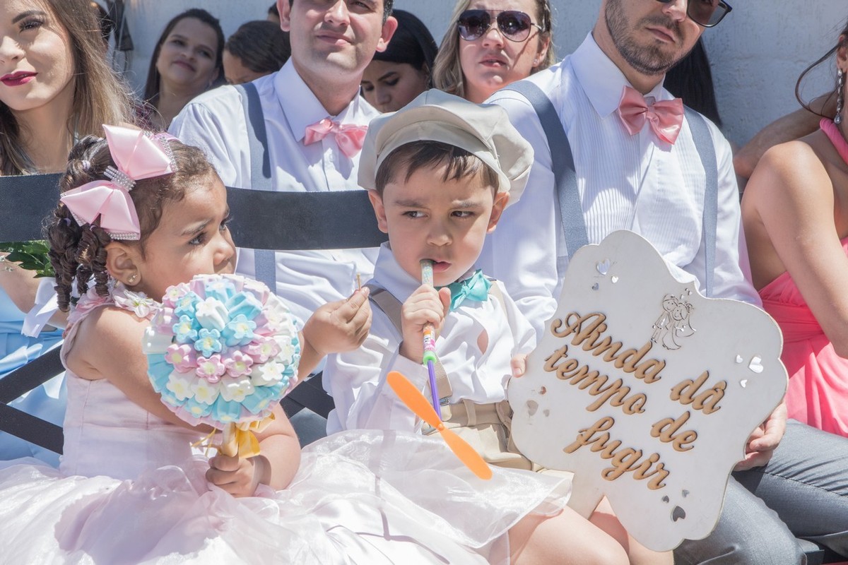 crianças e doces