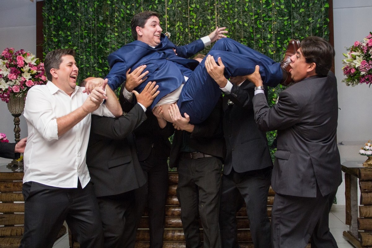 noivo e padrinhos