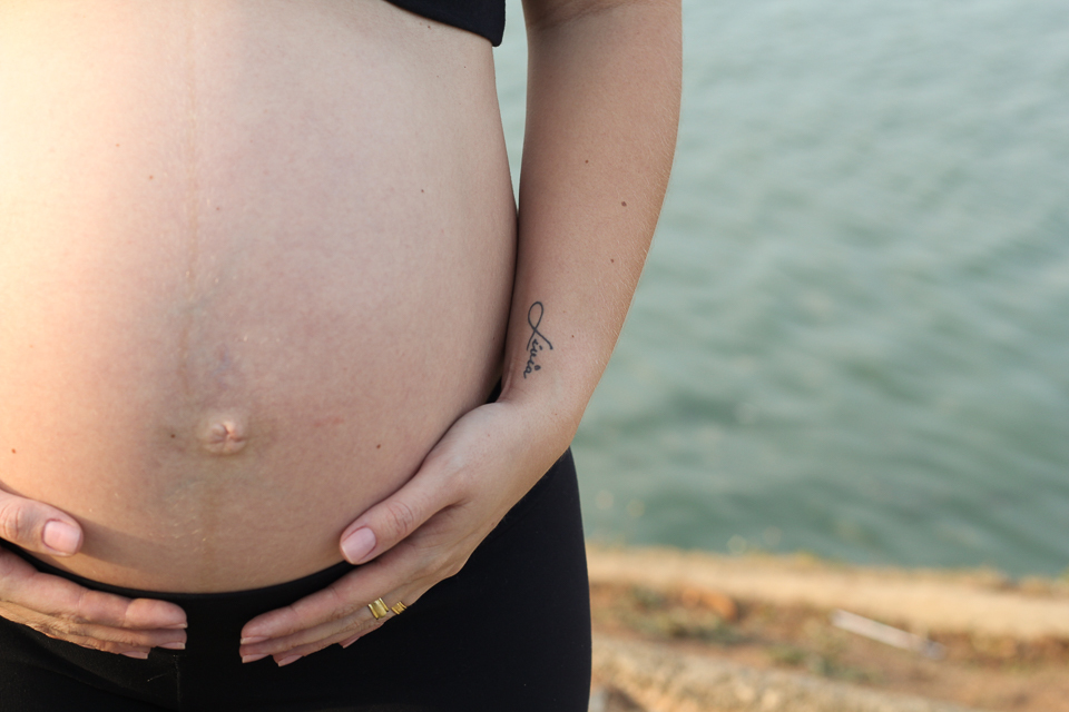 Fotos de gestante em Belo Horizonte na pampulha feitas pelo estúdio Kalila Issa