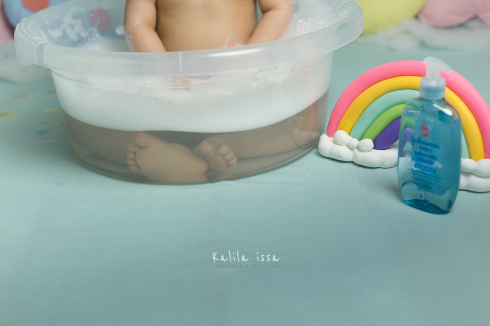 depois do smash the cake tema chuva de amor tem o splash na água com sabonete líquido jonhsons baby hora de brincar