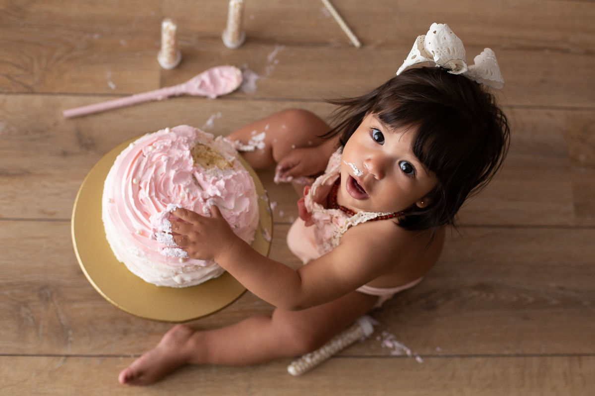 me ajude a comer este bolo