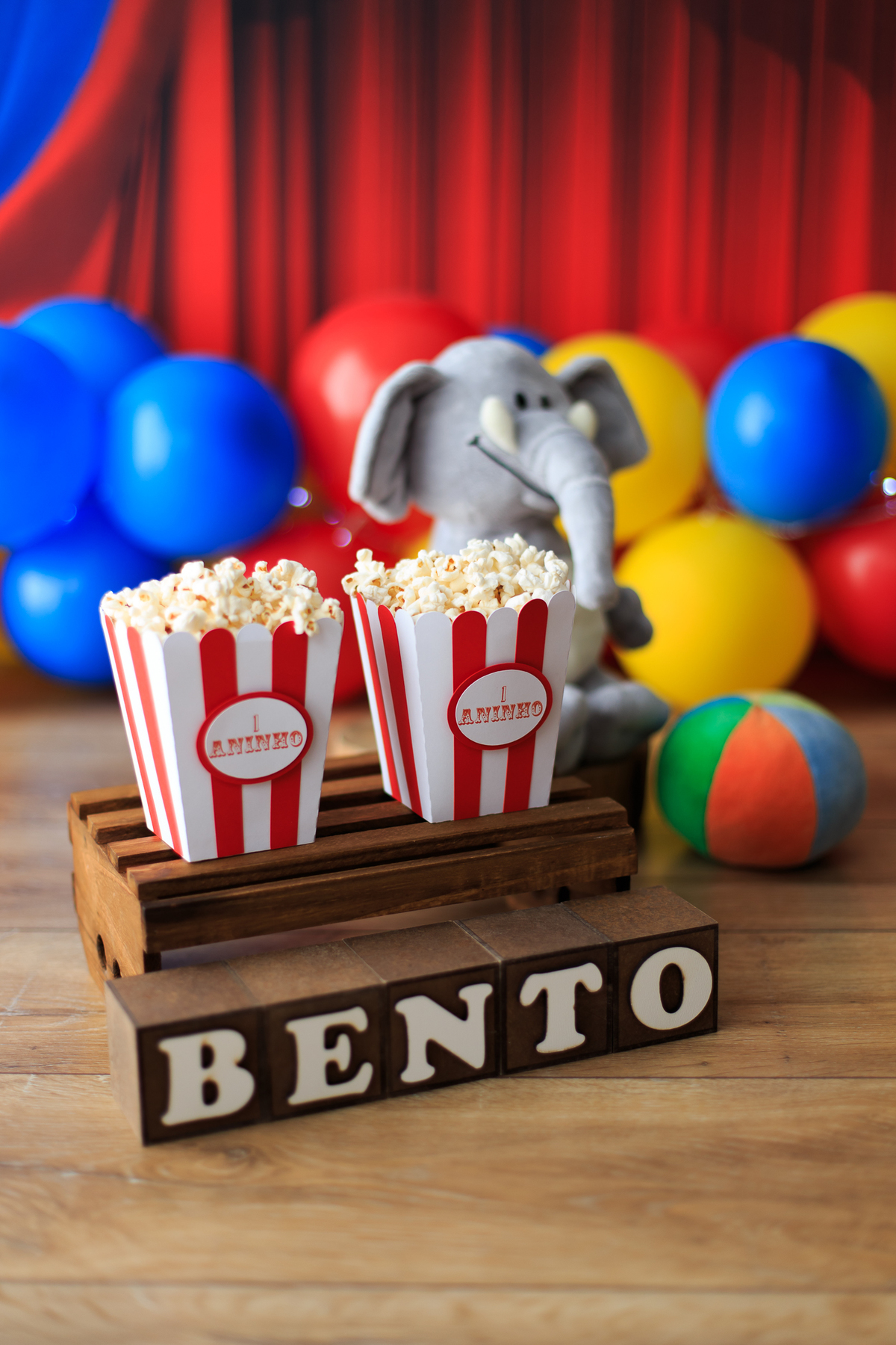 Pipoca para a criançada, onde já se viu espetáculo sem pipoca, todo show que se preze deve ter pipocas. Essa comidinha cai bem demais com qualquer show e com o Smash não seria diferente. Aproveite para pegar a sua pois o show já vai começar.