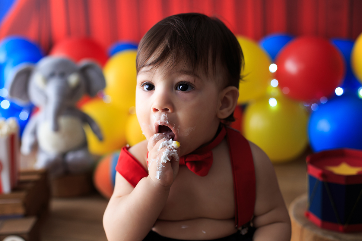 Eu estou de boca aberta com tamanha satisfação ao poder me deliciar com este magnífico e apetitoso bolo. 