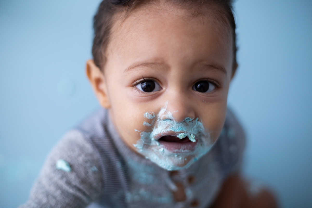 portrait cake smash e smash the cake 