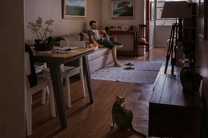 ensaio em casa familia recem nascido newborn documental espontanea lifestyle Rio de Janeiro nenem colo pai