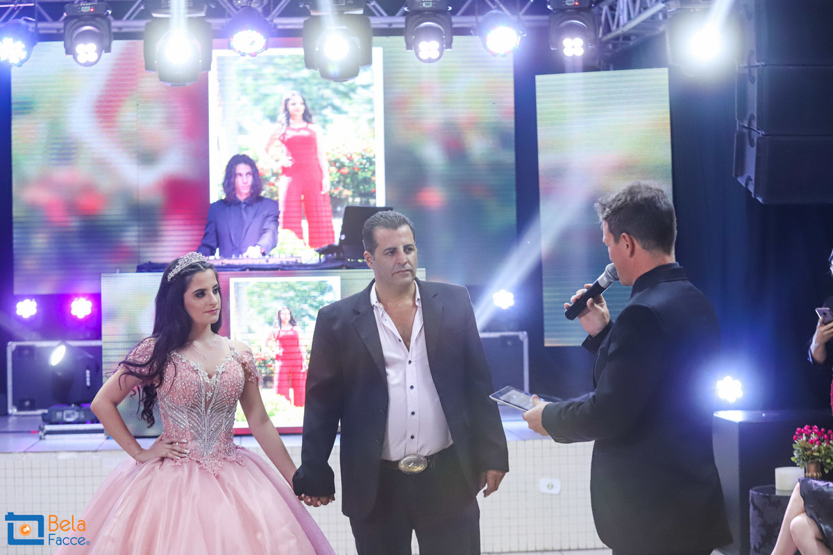 Cerimonial de 15 anos com Márcio Ribeiro da MR Eventos