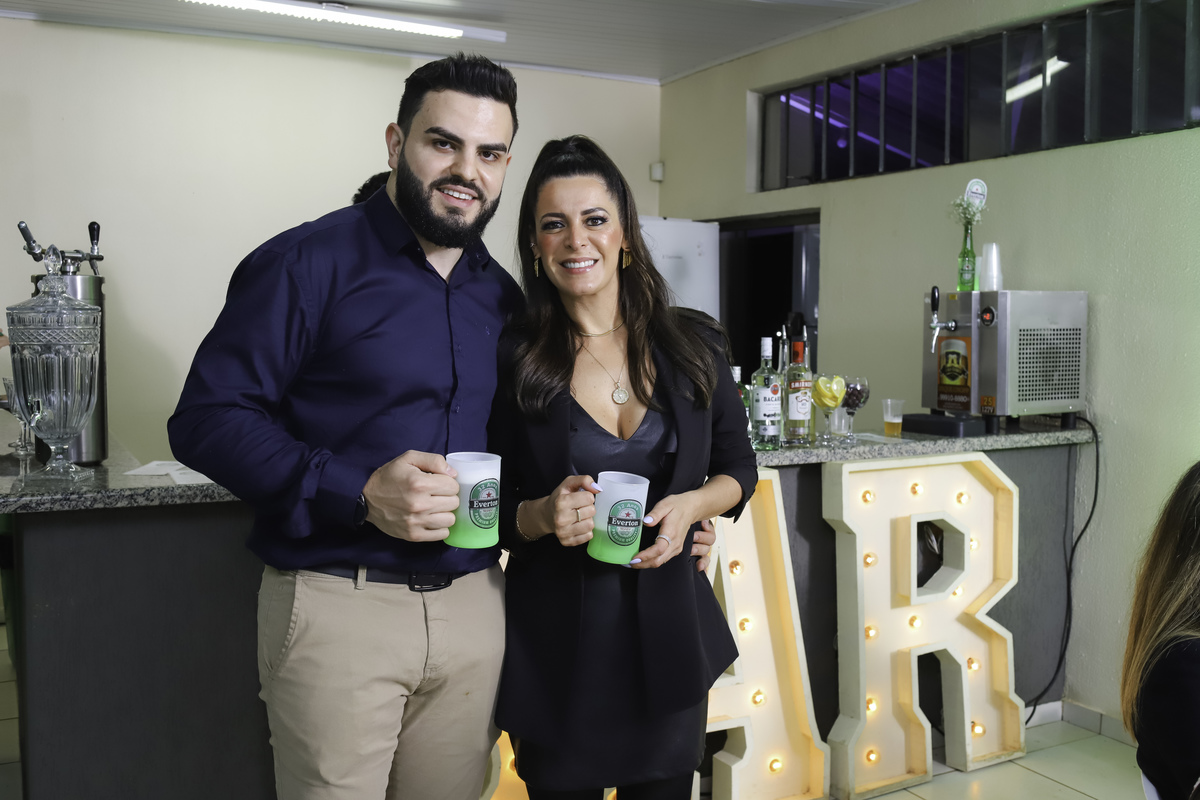 Aniversariante e esposa