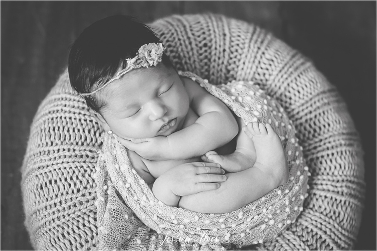 Lívia | Ensaio Newborn | Prévia