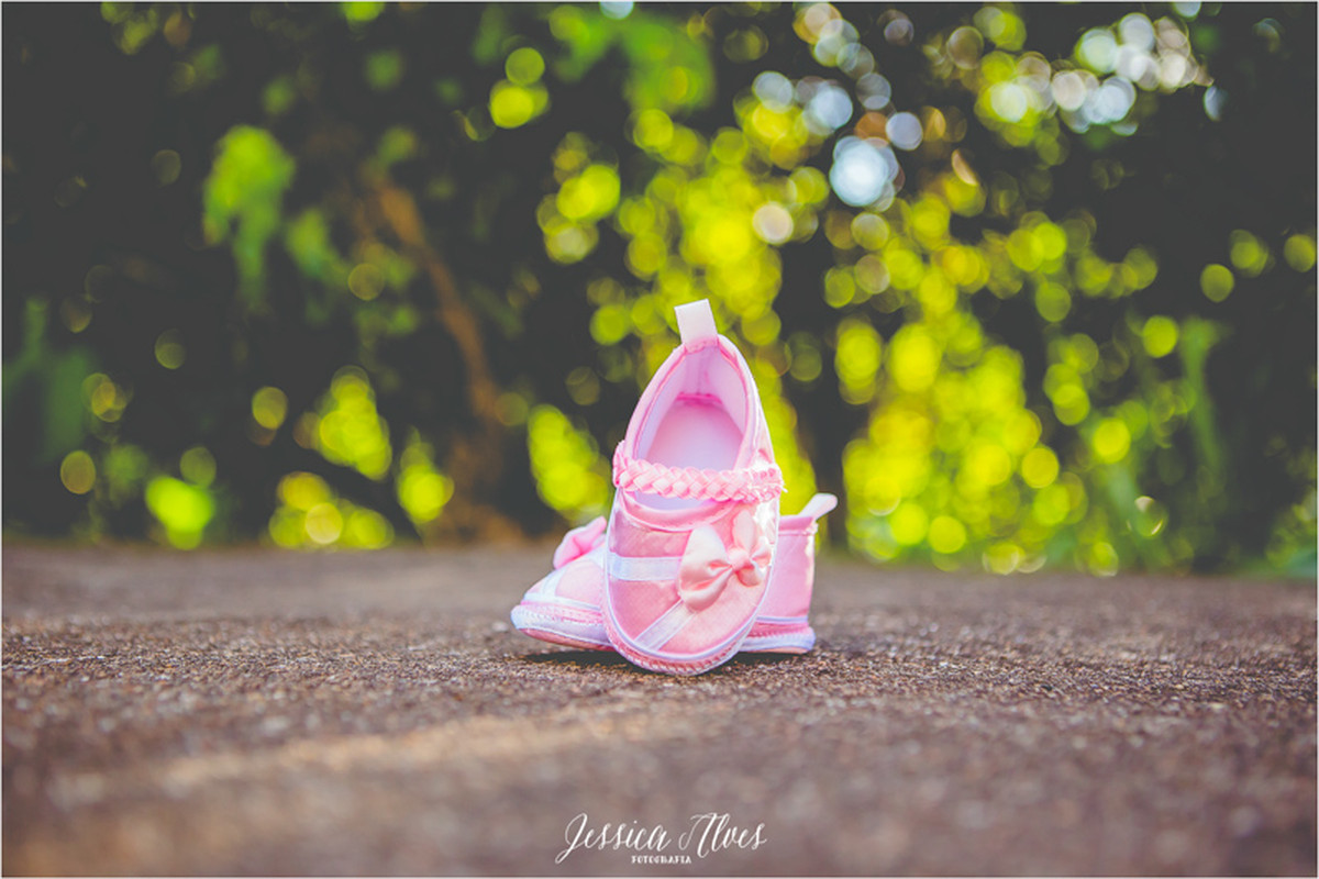 {Lívia Cecília} Doce Espera