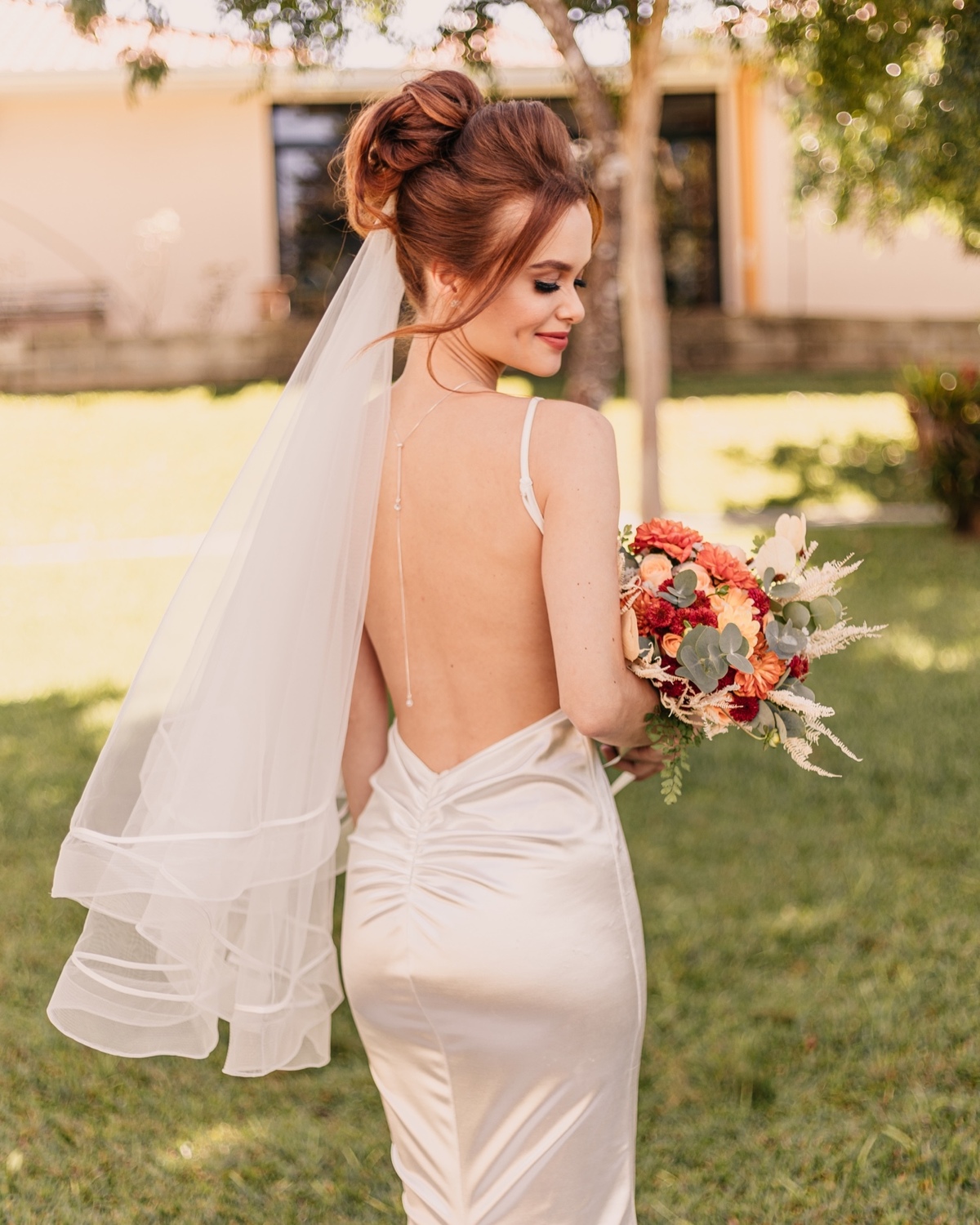Casamento Mini Wedding na Capela Nossa Senhora da Salette no Jardim Social em Curitiba. Ensaio de Casal.