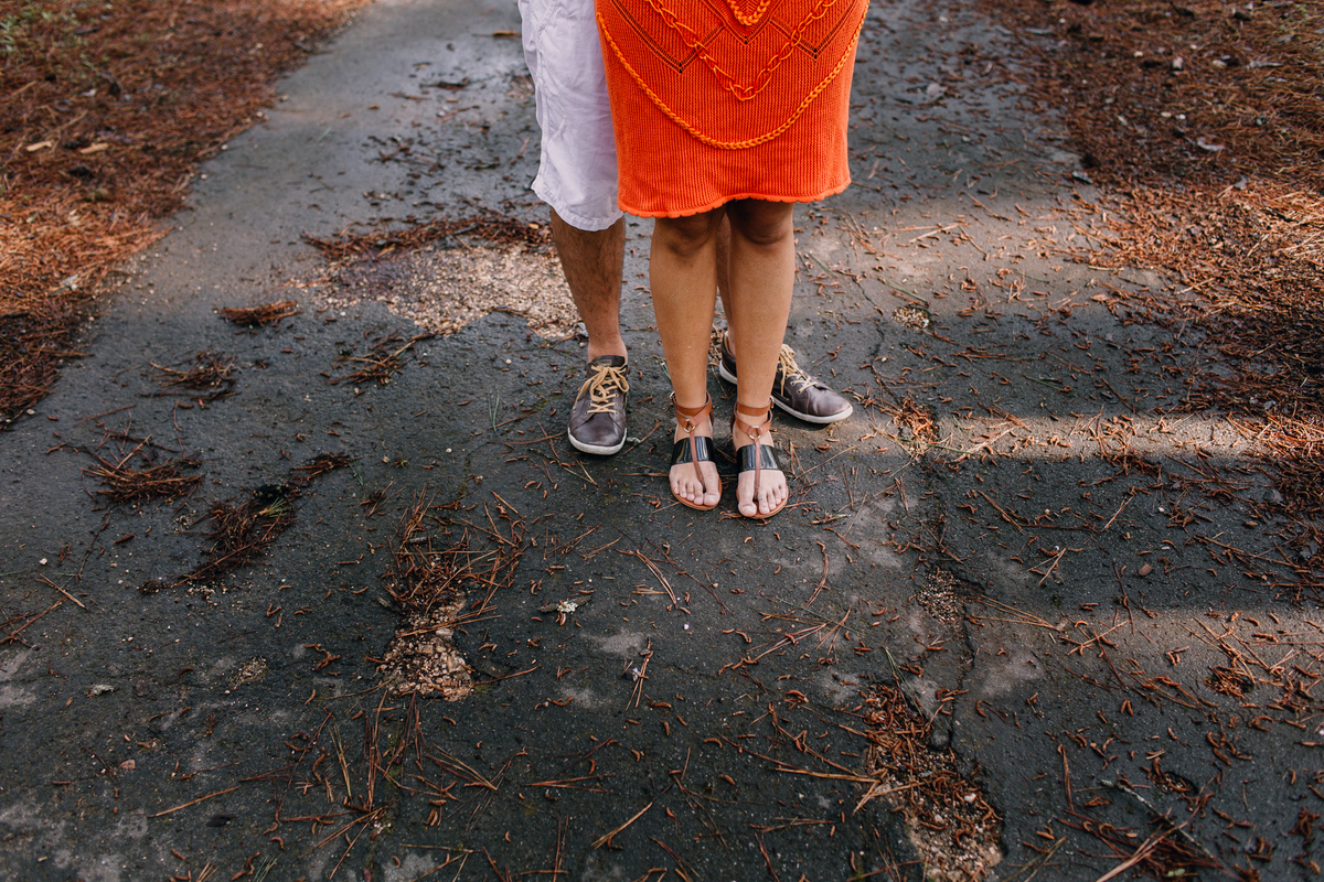 Ensaio de Casal feito em Quatro Barras, região metropolitana de Curitiba. Fotografia de casal. Noivos em Curitiba. Ensaio fotográfico em Curitiba. Noivos no Parque da Ciência em Quatro Barras. 