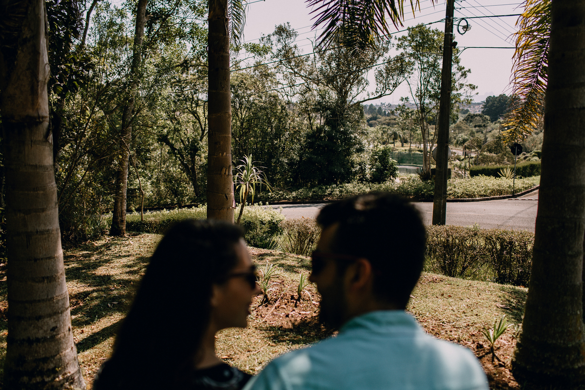 Ensaio de Casal feito em Quatro Barras, região metropolitana de Curitiba. Fotografia de casal. Noivos em Curitiba. Ensaio fotográfico em Curitiba. Noivos no Parque da Ciência em Quatro Barras. 