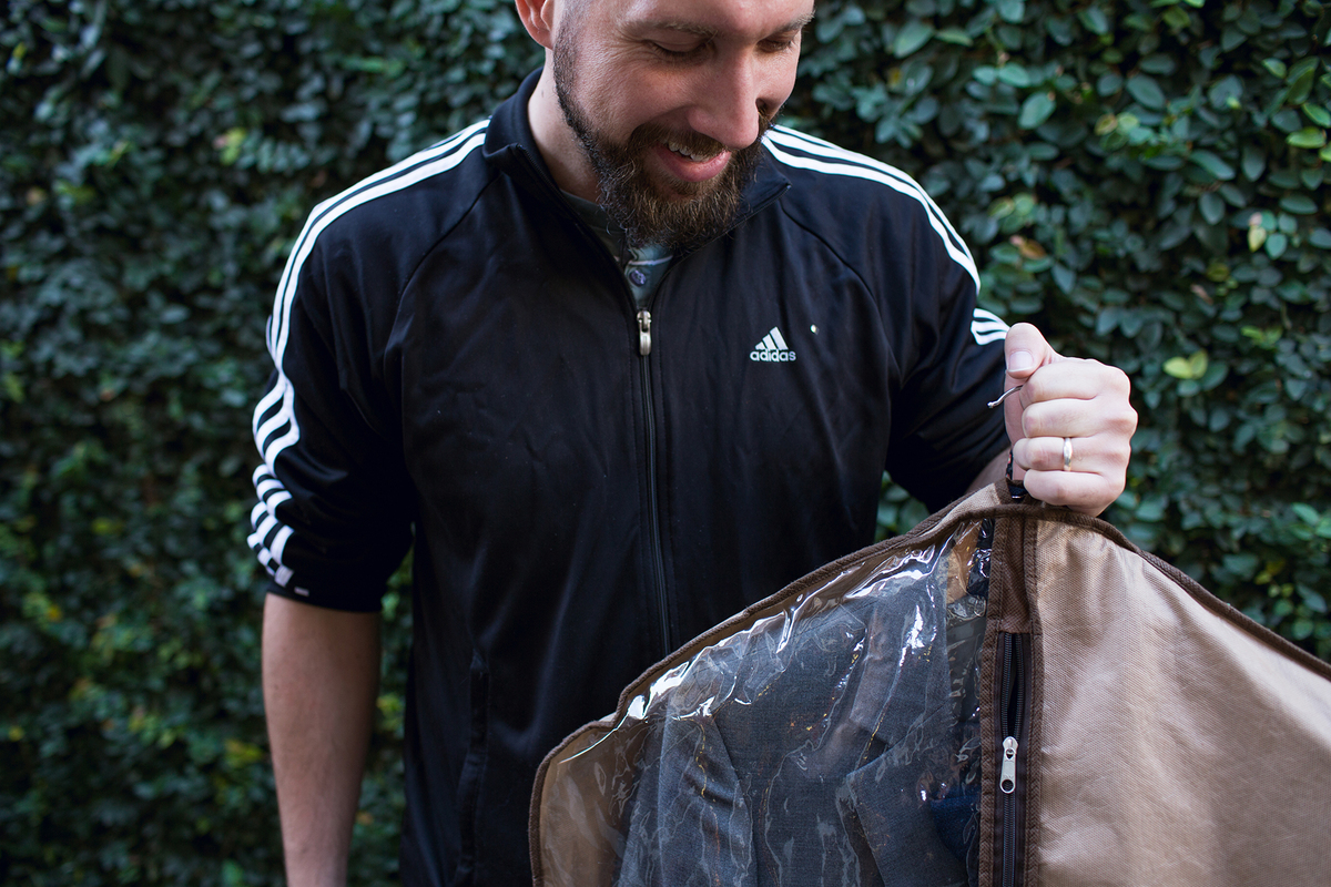 mini wedding em curitiba. Making-of do noivo. Casamento para 16 pessoas em bistrô de Curitiba.